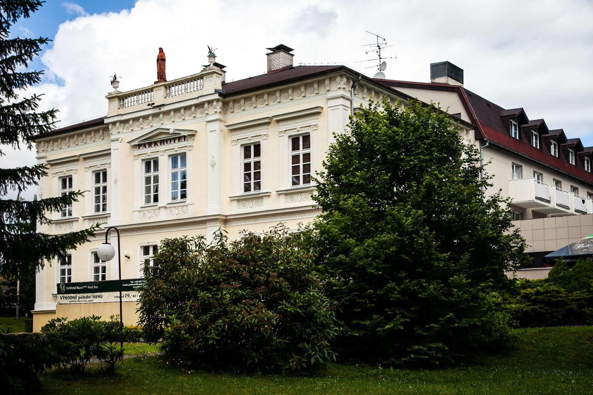 Parkhotel Morris Novy Bor Exterior photo