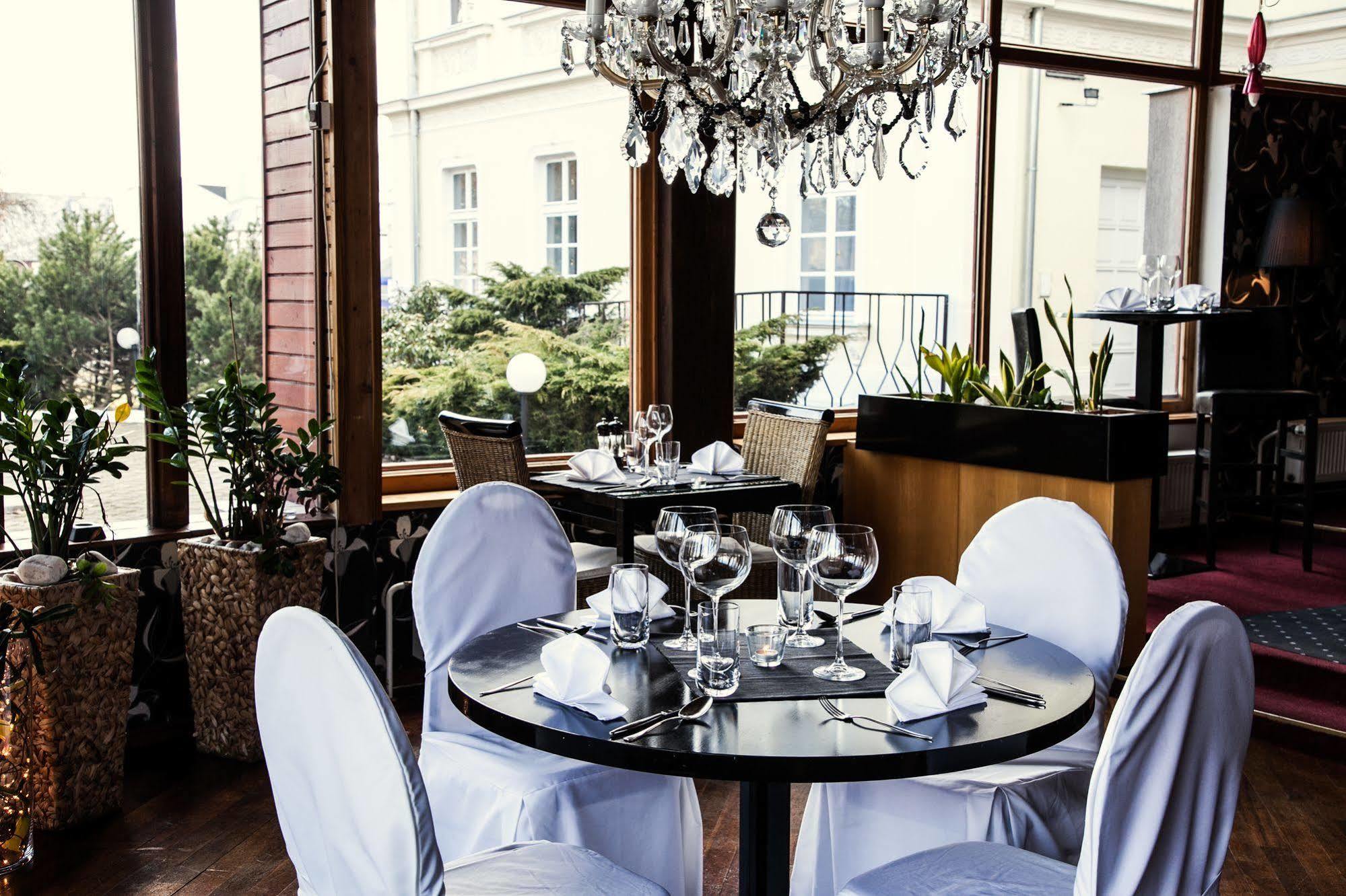 Parkhotel Morris Novy Bor Exterior photo